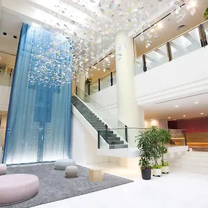 Hotel Tenza And Skyspa At